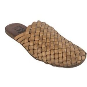 Billabong Tan Woven Mule Slide Sandals Fit Like 6–6.5
